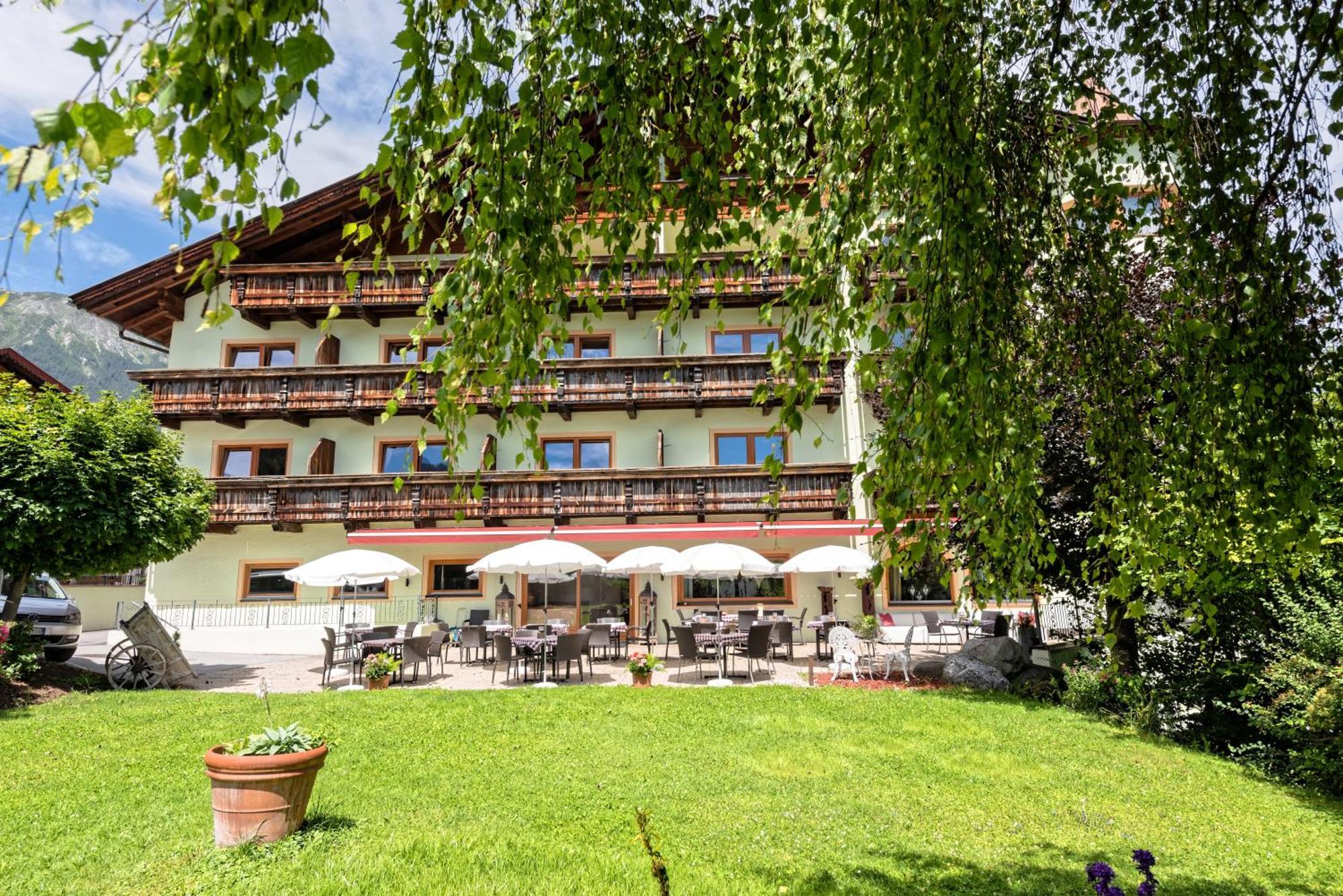 Das Posthaus Stubai&Smart Hotel Фульпмес Экстерьер фото